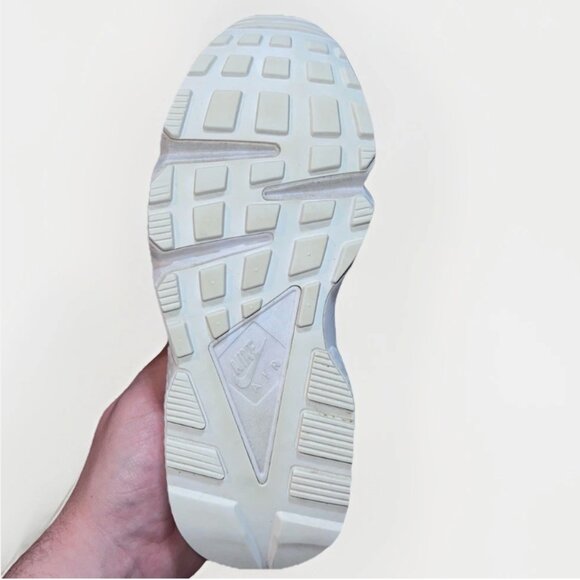 Nike Women Air Huarache Running Sneakers White Platinum Gum Size: 7.5 used - Picture 7 of 12